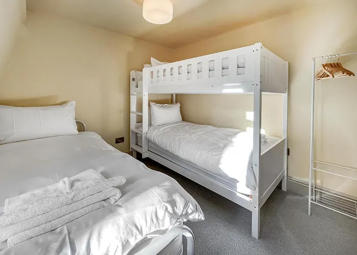 Botany Bay House * Whitby